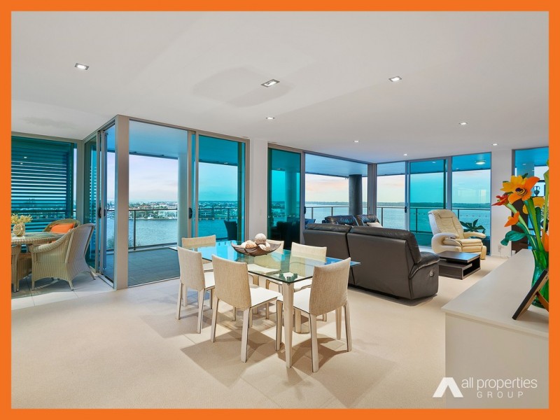 26701/2 Ephraim Island, Paradise Point QLD 4216