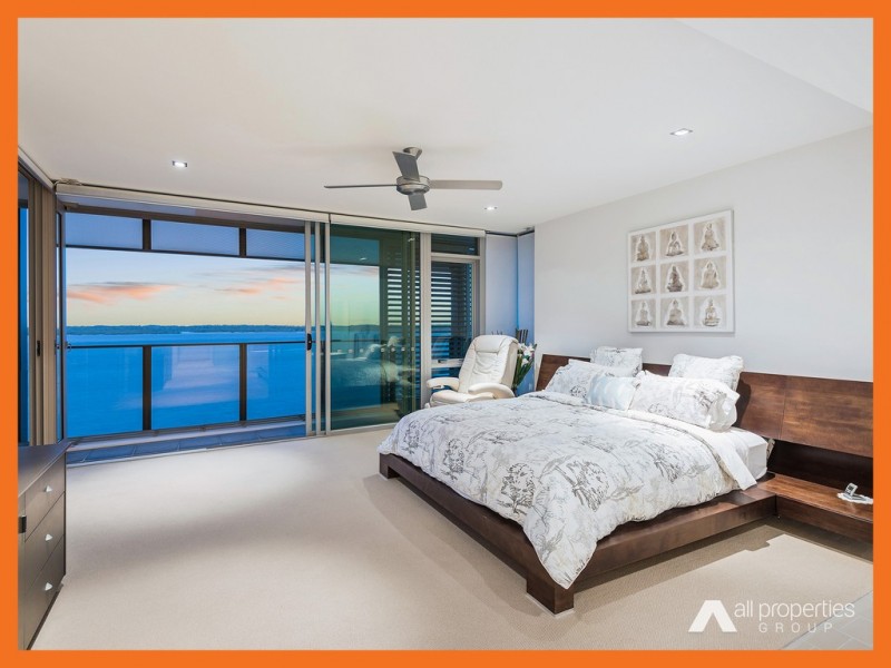 26701/2 Ephraim Island, Paradise Point QLD 4216