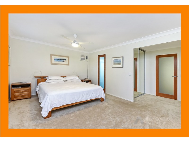 9 Pimaga place, Runaway Bay QLD 4216