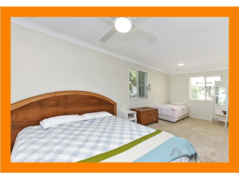 9 Pimaga place, Runaway Bay QLD 4216