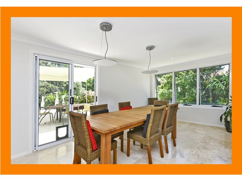 9 Pimaga place, Runaway Bay QLD 4216