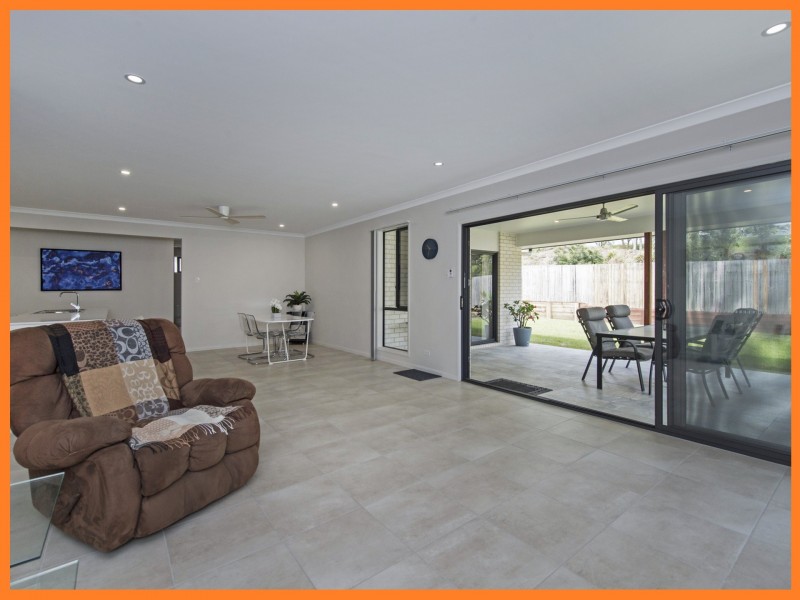 8 Camelot Court, Ormeau QLD 4208