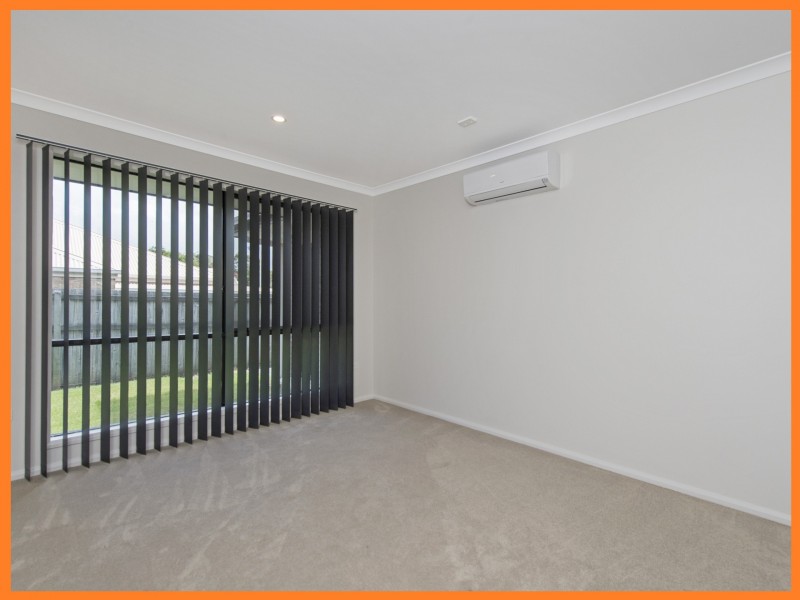 8 Camelot Court, Ormeau QLD 4208