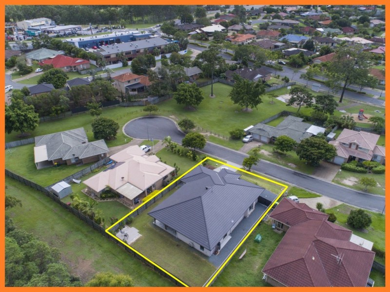 8 Camelot Court, Ormeau QLD 4208