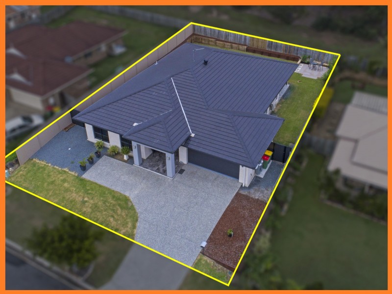 8 Camelot Court, Ormeau QLD 4208