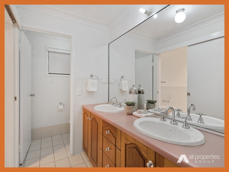 80 Kallioota St, Greenbank QLD 4124