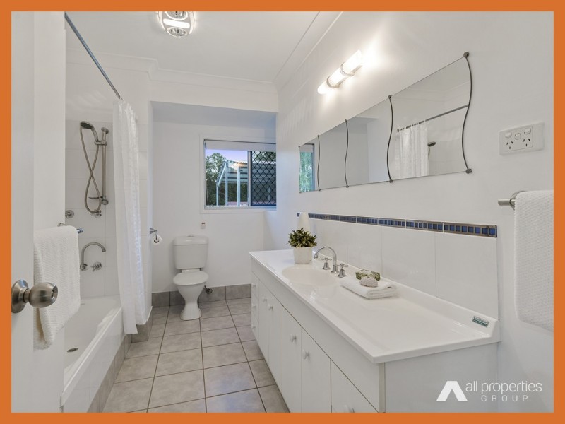 80 Kallioota St, Greenbank QLD 4124