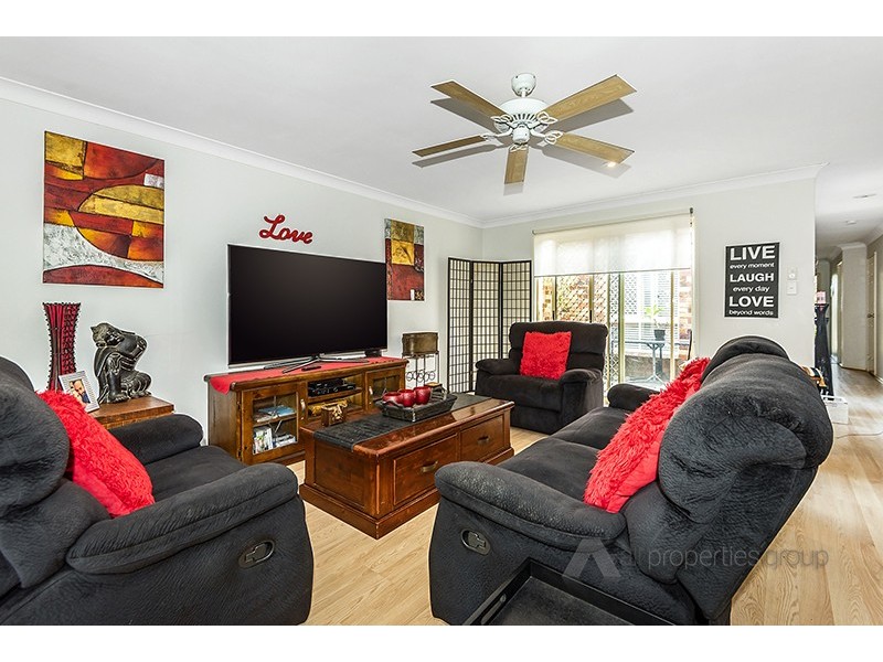 60 Settlers Circuit, Forest Lake QLD 4078