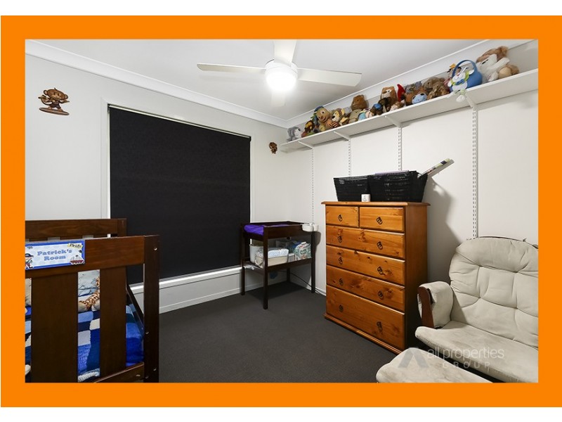 27 DRACON STREET, Regents Park QLD 4118