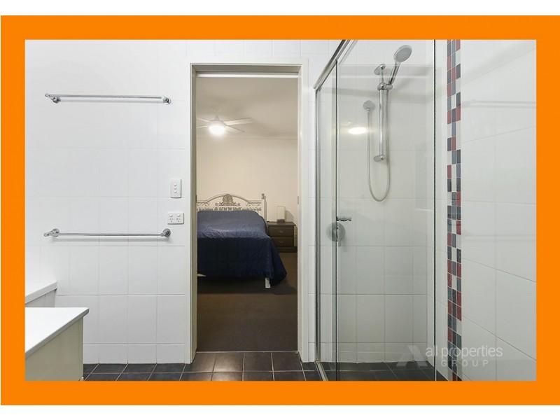 27 DRACON STREET, Regents Park QLD 4118