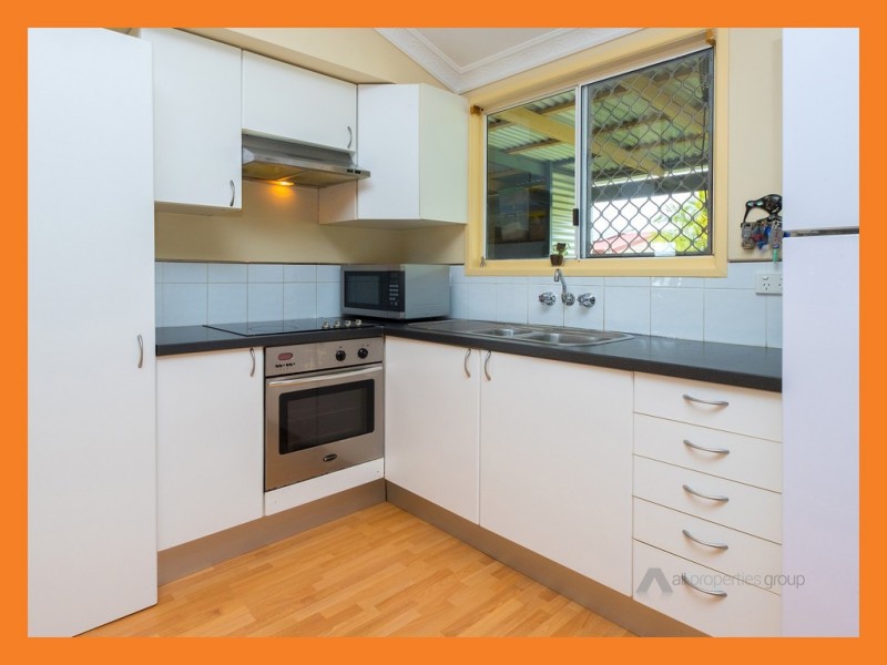 18 Love Street, Crestmead QLD 4132