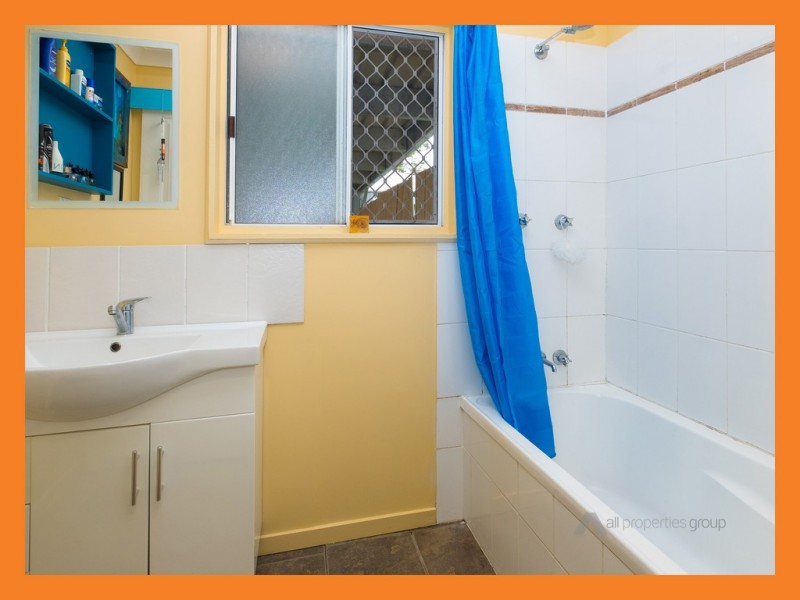 18 Love Street, Crestmead QLD 4132