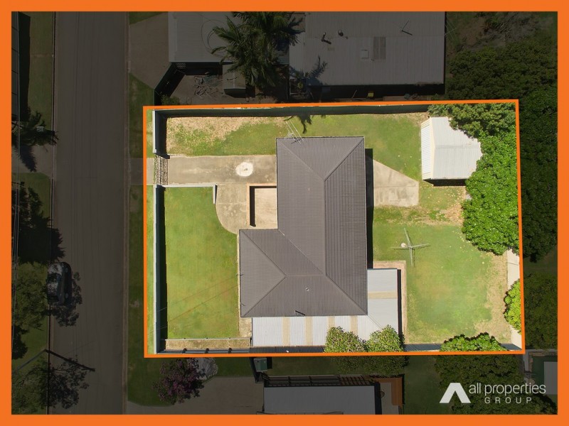 4 Lichen Ct, Regents Park QLD 4118