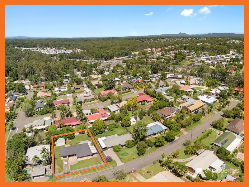 4 Lichen Ct, Regents Park QLD 4118