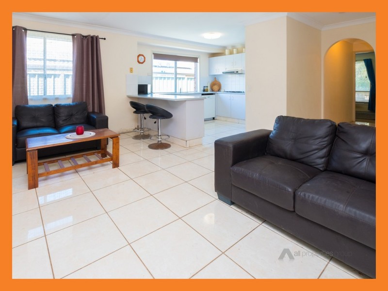 37 Melbourne Road, Arundel QLD 4214