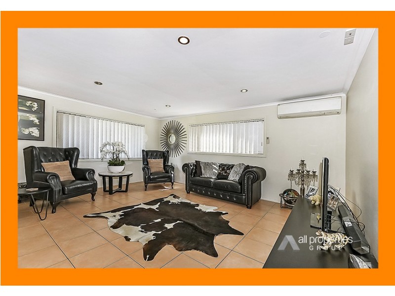 30 CORSLOOT STREET, Regents Park QLD 4118