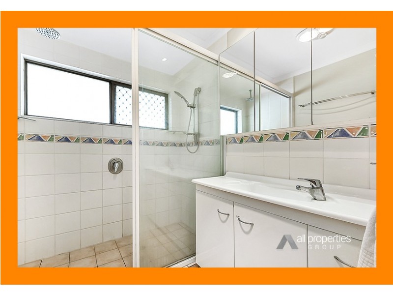 30 CORSLOOT STREET, Regents Park QLD 4118
