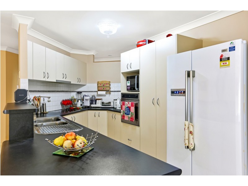 8 RIO Court, Underwood QLD 4119