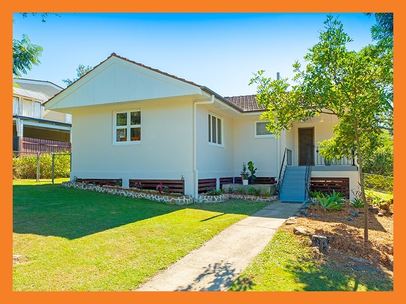 1 Campana Street, Oxley QLD 4075