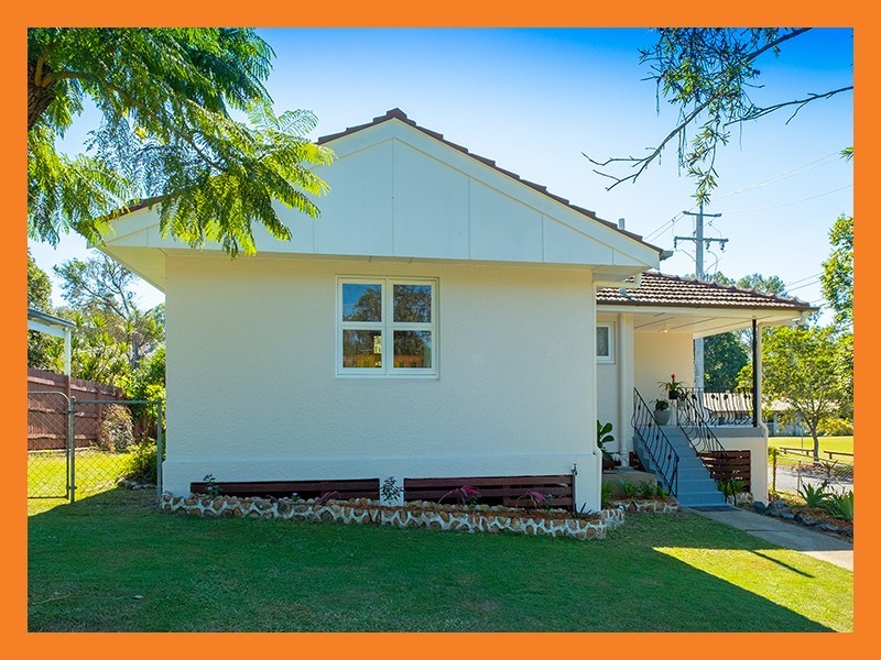 1 Campana Street, Oxley QLD 4075