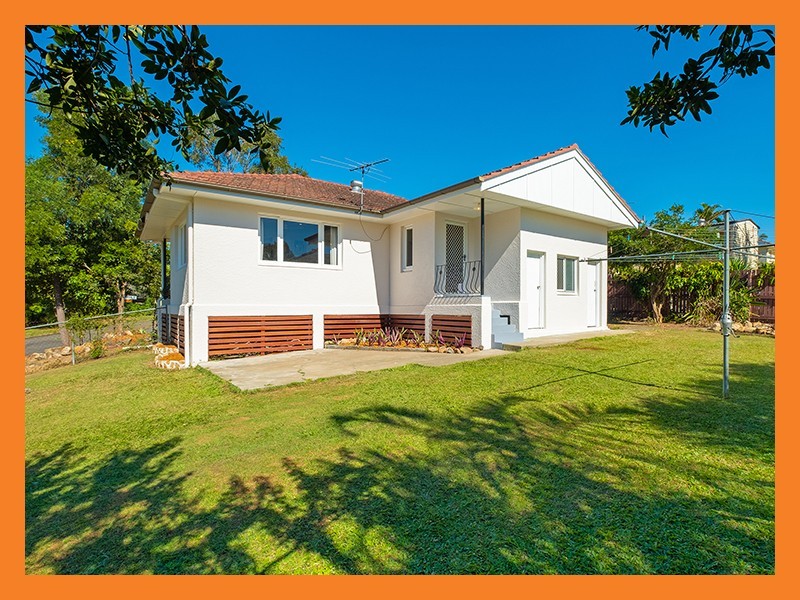 1 Campana Street, Oxley QLD 4075