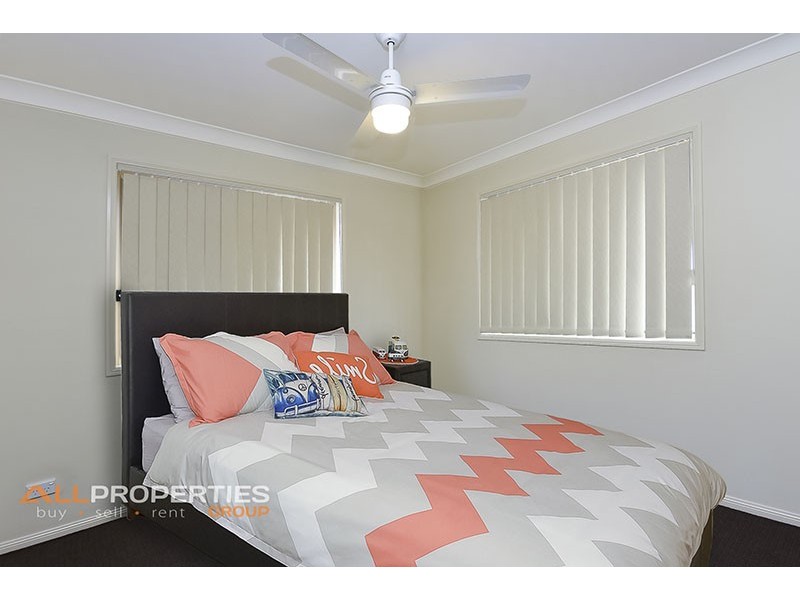 10 James Street, Crestmead QLD 4132