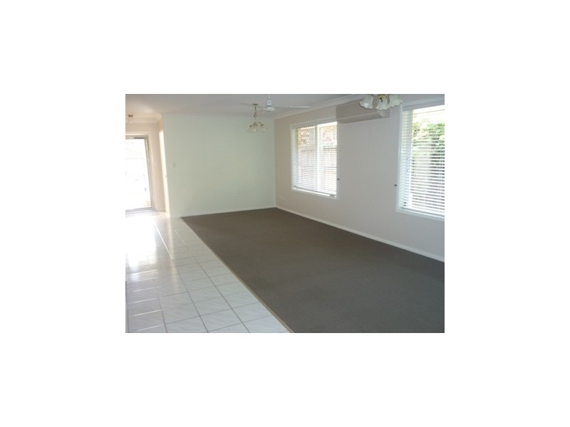 19 Mitchell Place, Forest Lake QLD 4078