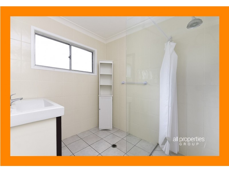 33 Cullen St, Bundamba QLD 4304
