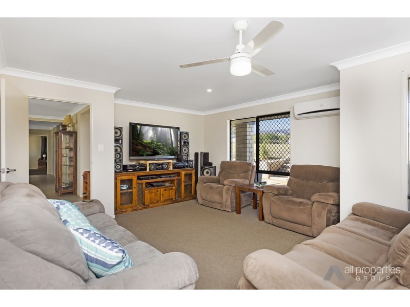294 Peppertree Drive, Jimboomba QLD 4280