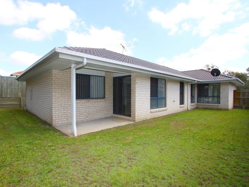 64 Watarrka Drive, Parkinson QLD 4115