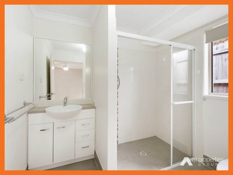 5 Ravensbourne Cct, Waterford QLD 4133