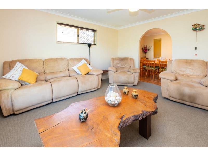 63 Peverell Street, Hillcrest QLD 4118