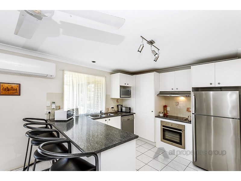 29 SUNDOWNER STREET, Regents Park QLD 4118