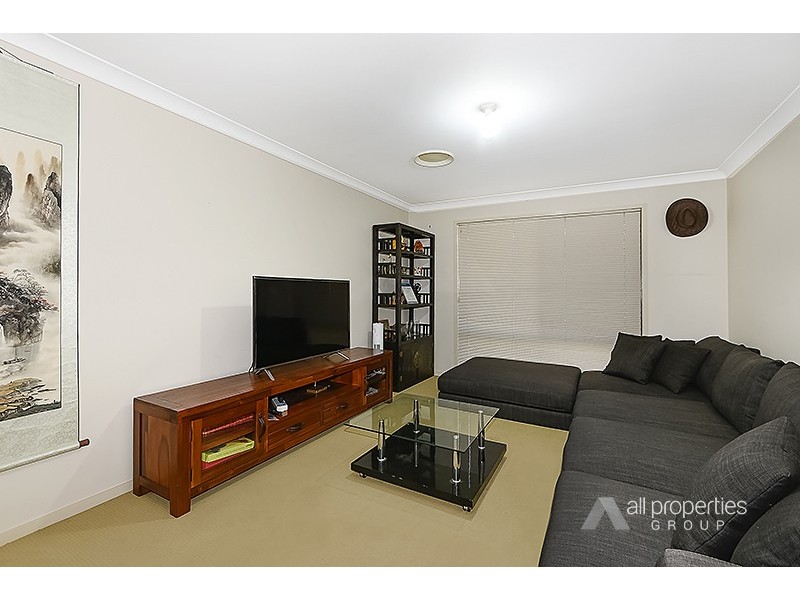 7 Tropical Drive, Forest Lake QLD 4078