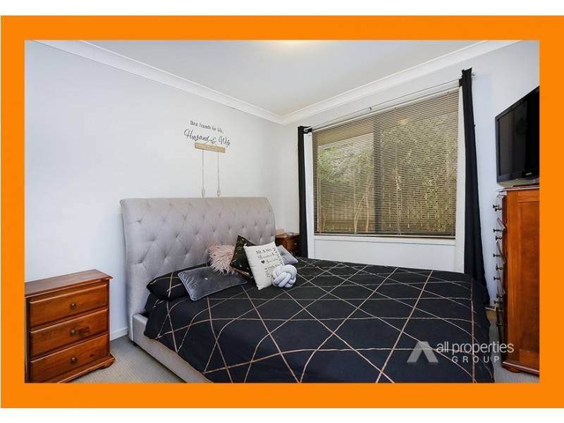 16 Highland Place, Forest Lake QLD 4078