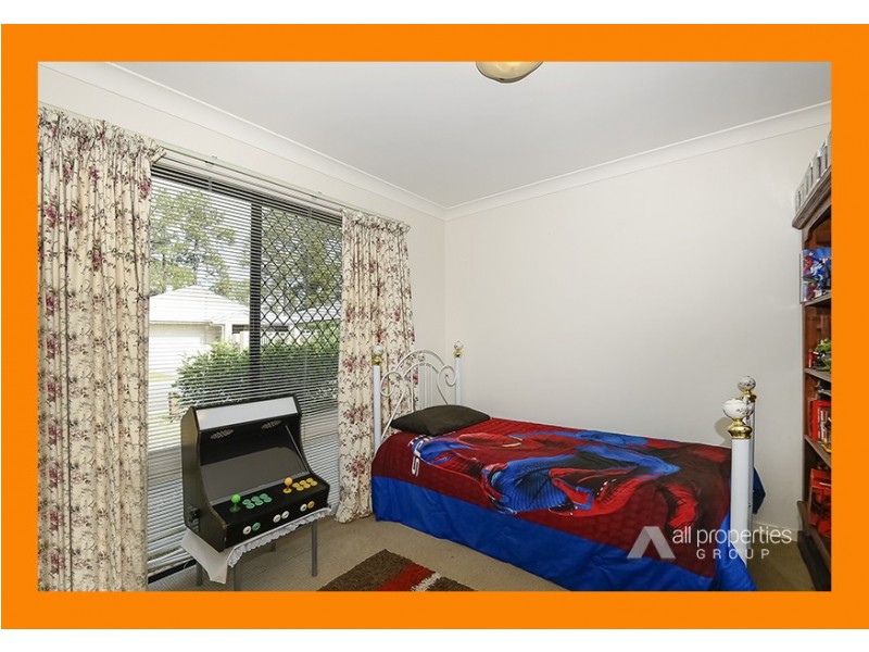 16 Highland Place, Forest Lake QLD 4078