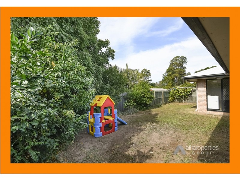 16 Highland Place, Forest Lake QLD 4078