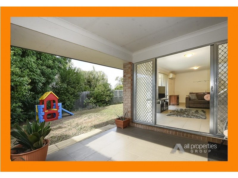 16 Highland Place, Forest Lake QLD 4078