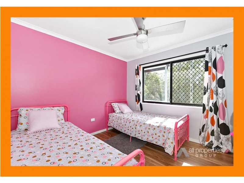 216 Middle Road, Boronia Heights QLD 4124