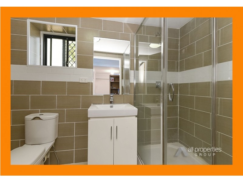 216 Middle Road, Boronia Heights QLD 4124