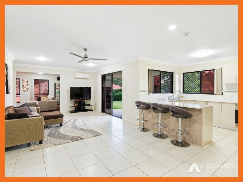 5-9 Hilltop Cr, Jimboomba QLD 4280