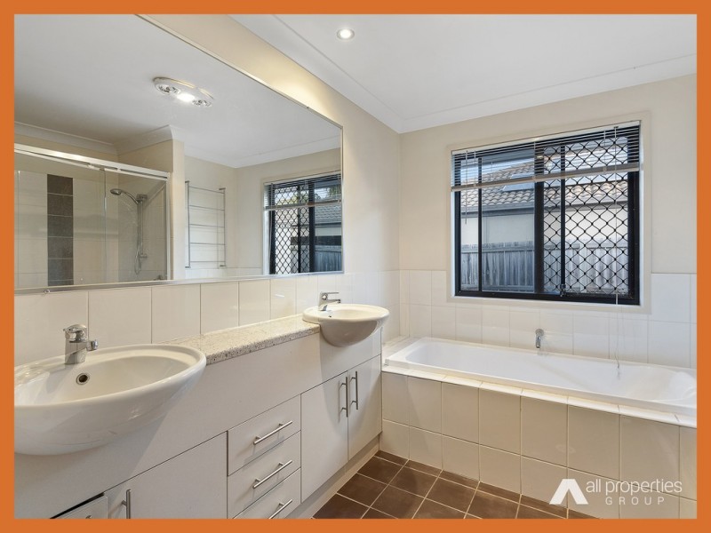 2 Tulloch Street, Bellbird Park QLD 4300