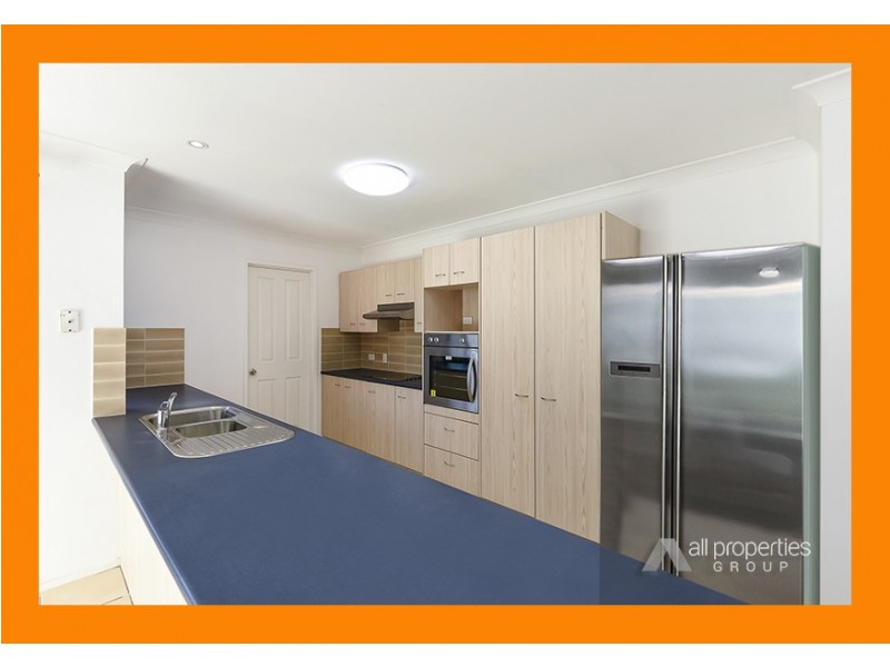 4 Goongarrie Crescent, Parkinson QLD 4115