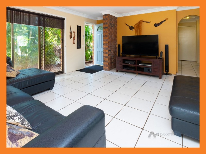 1 Meranti Street, Crestmead QLD 4132