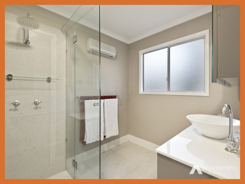 11 King Street, Waterford West QLD 4133