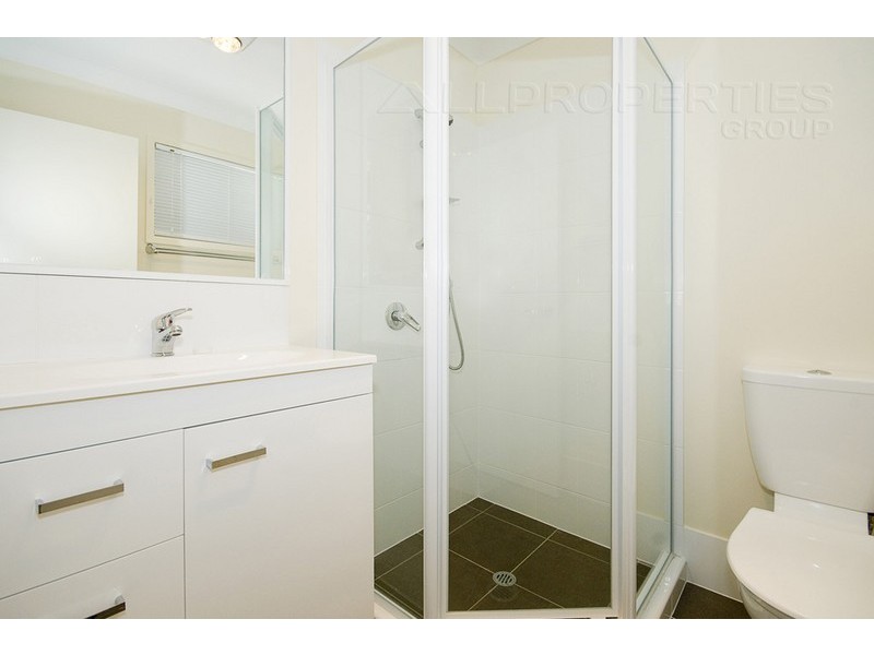 12/1 Emerald Drive, Regents Park QLD 4118