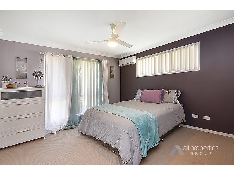 34 LAMBERTH ROAD, Regents Park QLD 4118