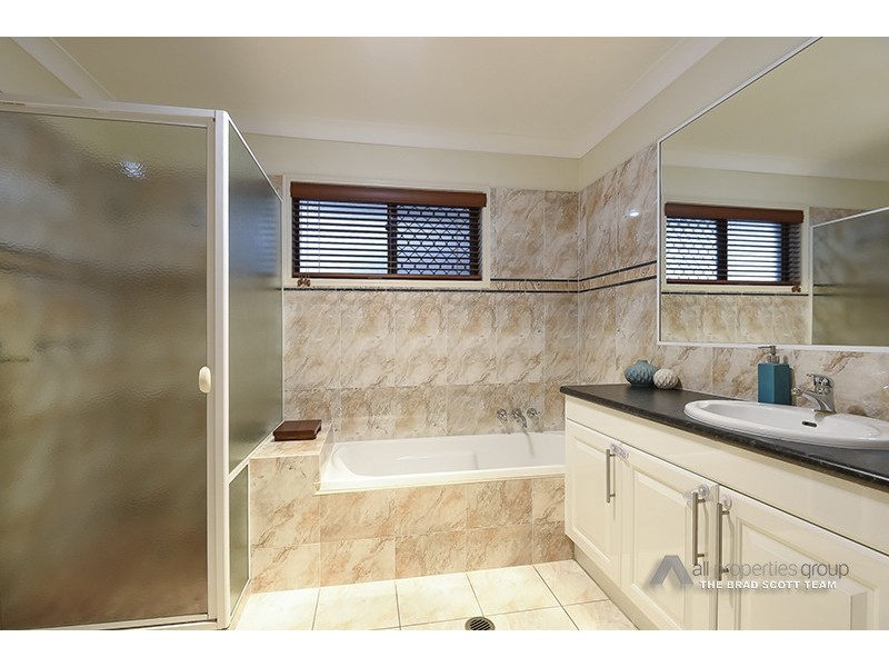 136 Clough Street, Mount Gravatt QLD 4122