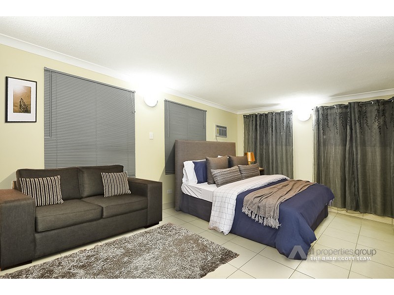 136 Clough Street, Mount Gravatt QLD 4122