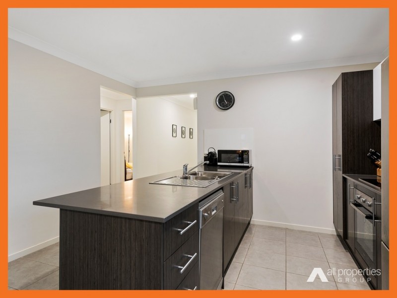 21 Borowski St, Bellbird Park QLD 4300